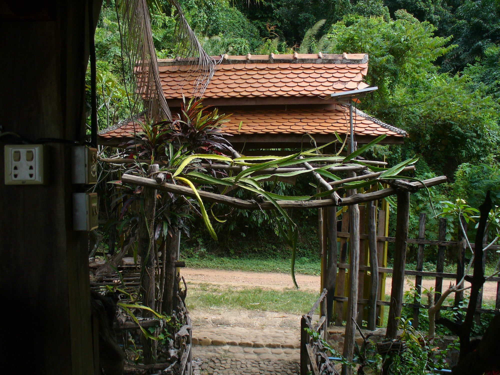 Le Bout Du Monde - Khmer Lodge Кеп Екстер'єр фото